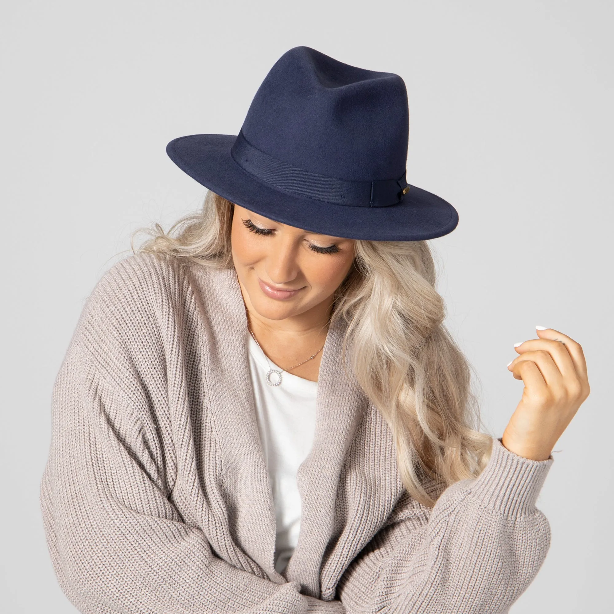 Myra - Women's Fedora With Bow